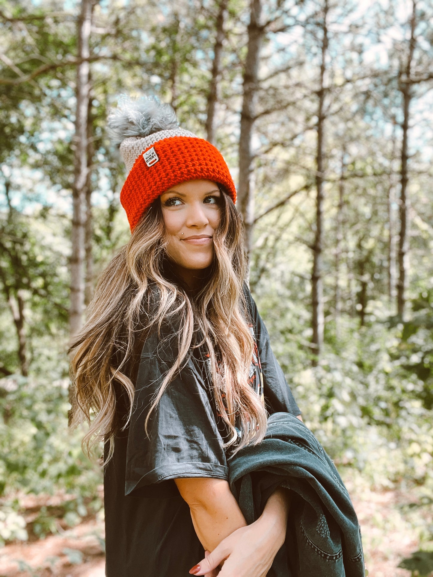 Minny Foldover Beanie | Bright Red & Tan