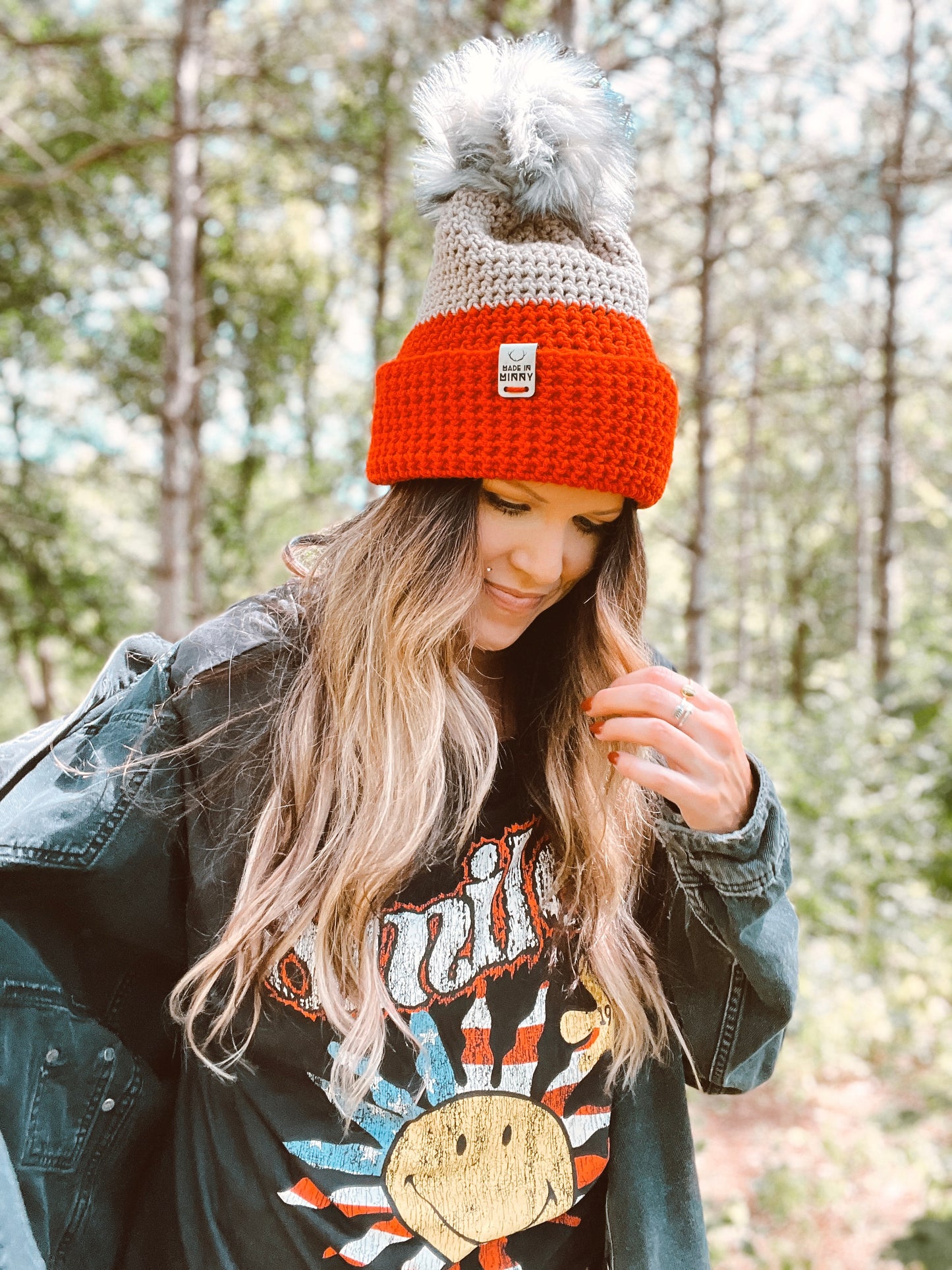 Minny Foldover Beanie | Bright Red & Tan