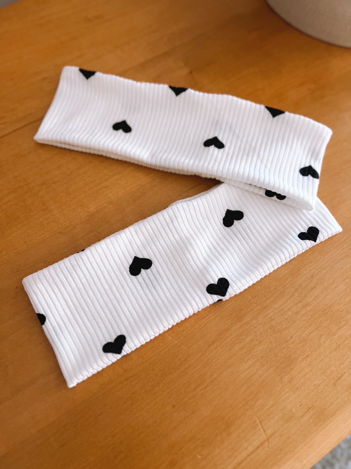 Everyday Tube Headband | White & Black Hearts